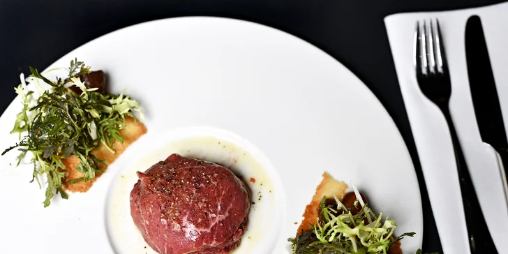 Výjimečný kulinářský zážitek: luxusní 3chodové menu servírované v rukavičkách pro dva
