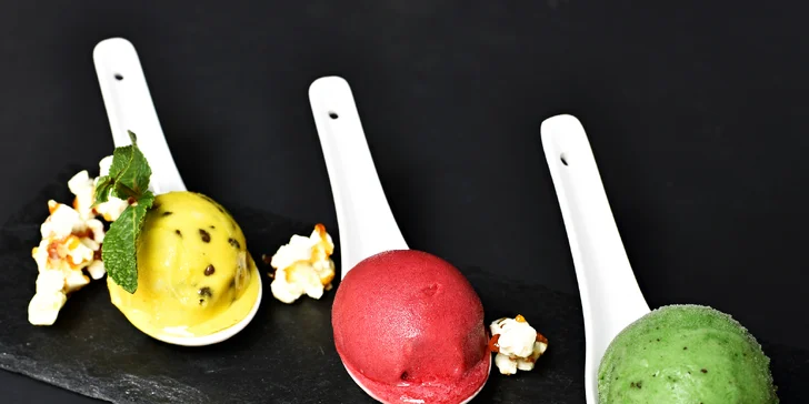 Výjimečný kulinářský zážitek: luxusní 3chodové menu servírované v rukavičkách pro dva