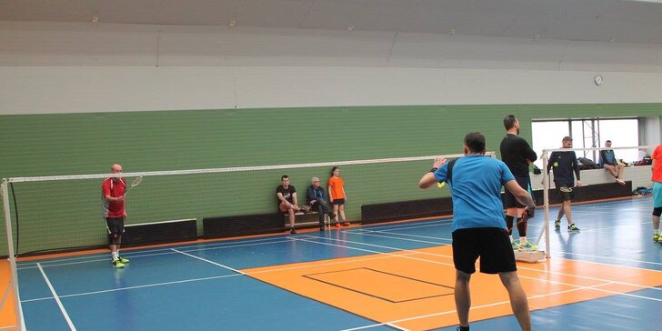 Víkendový pronájem badmintonového kurtu v BB areně