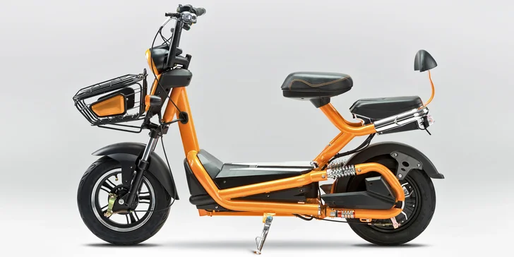Rezervační poplatek na elektromoped Bajk: rychlé a úsporné vozítko pro dvě osoby