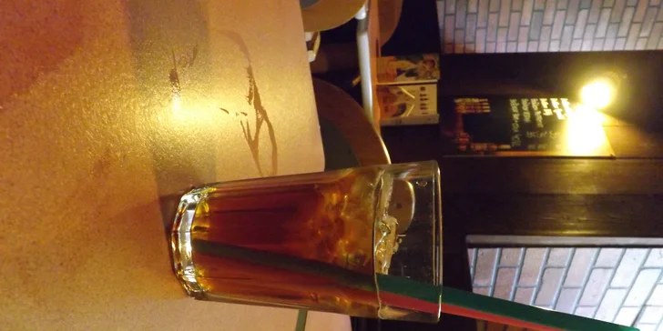 Zajděte na 1, 2, nebo rovnou na 4 drinky do vintage baru s domácí atmosférou