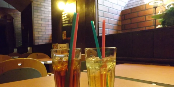 Zajděte na 1, 2, nebo rovnou na 4 drinky do vintage baru s domácí atmosférou