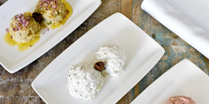 Ochutnejte spolu malá řecká jídla mezze: masa, plody moře, zelenina i kaviár
