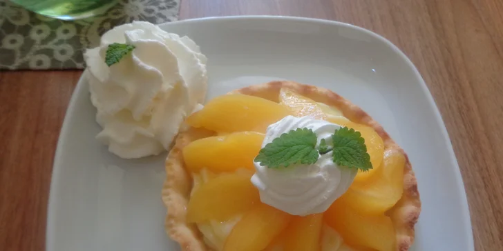 Domácí limonáda i dezert v centru Brna s mazlivou kočičí společností