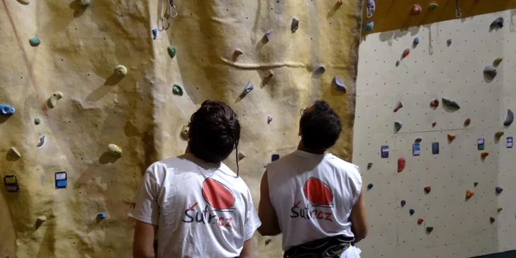 Kurz lezení na stěně pro celou rodinu s instruktorem + zapůjčení vybavení