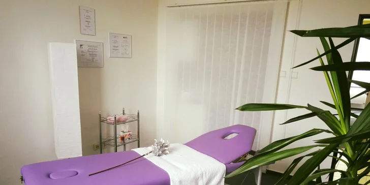 60minutová olejová masáž uvolňující bedra, krk a záda