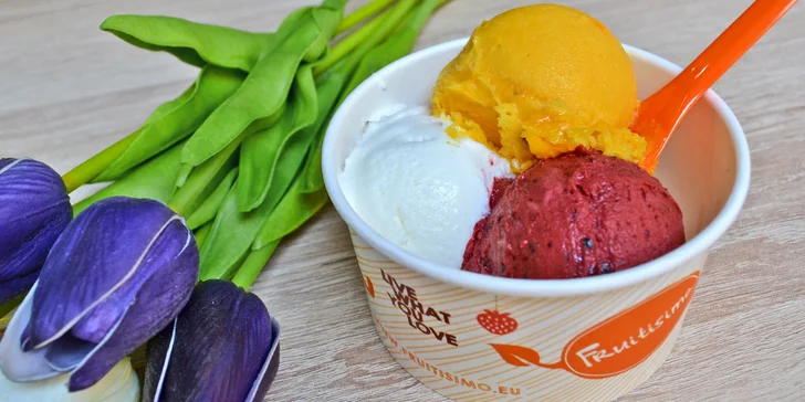 S chutí na náplavku: Tři kopečky delikátní zmrzliny Fruitisimo