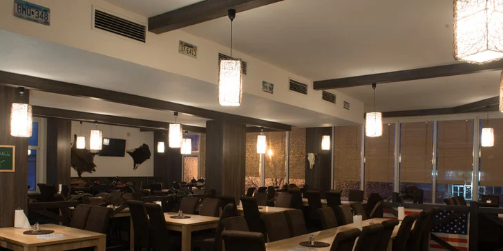 2× menu odlišné chuti: Vepřová jehla a kuřecí prsíčko s přílohou i omáčkami