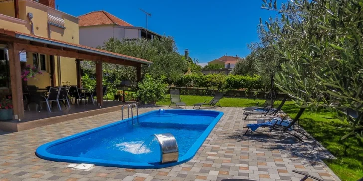 7 nocí v rodinném resortu s bazénem a olivovým hájem v klidné čtvrti Pakoštane