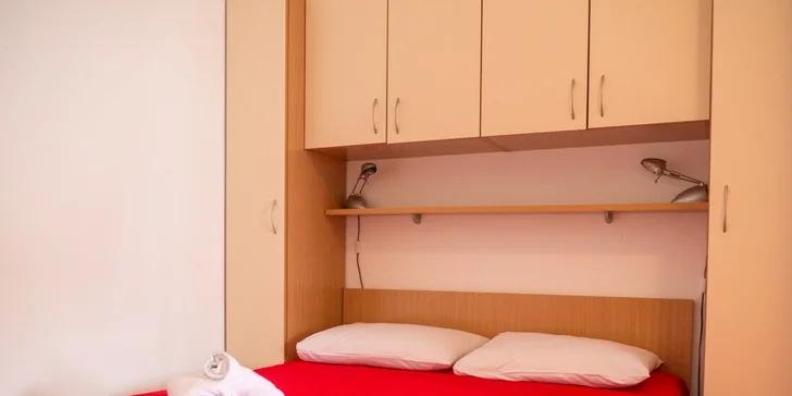 7 nocí v rodinném resortu s bazénem a olivovým hájem v klidné čtvrti Pakoštane