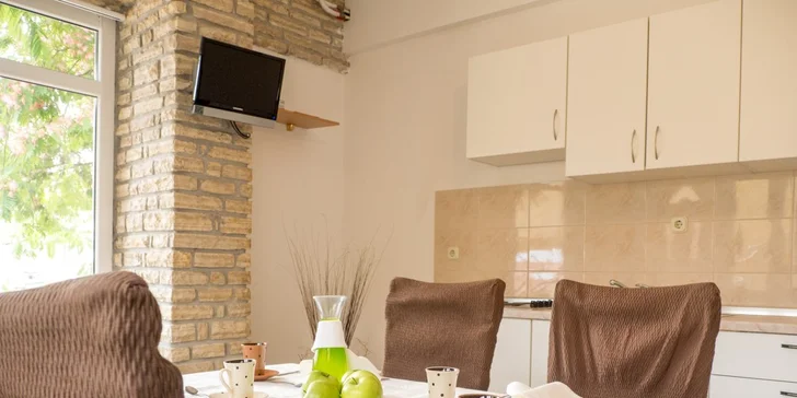 7 nocí v rodinném resortu s bazénem a olivovým hájem v klidné čtvrti Pakoštane