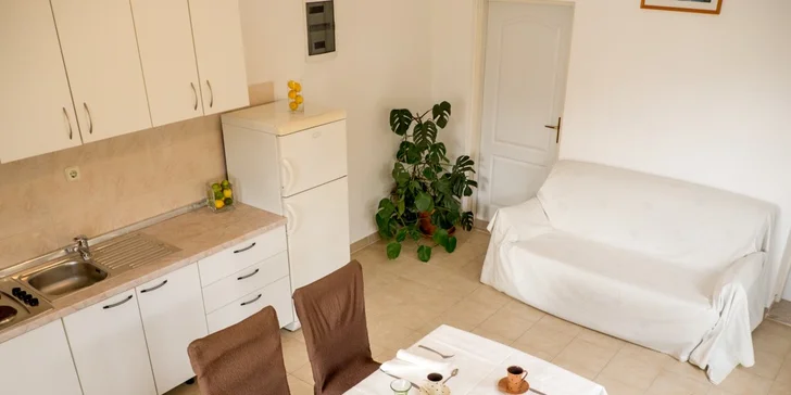 7 nocí v rodinném resortu s bazénem a olivovým hájem v klidné čtvrti Pakoštane