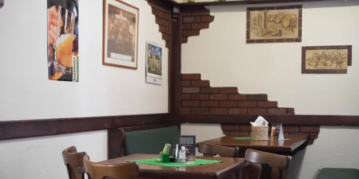 Zvěřina na talíři: kančí, srnčí nebo jelení hody s přílohou dle výběru