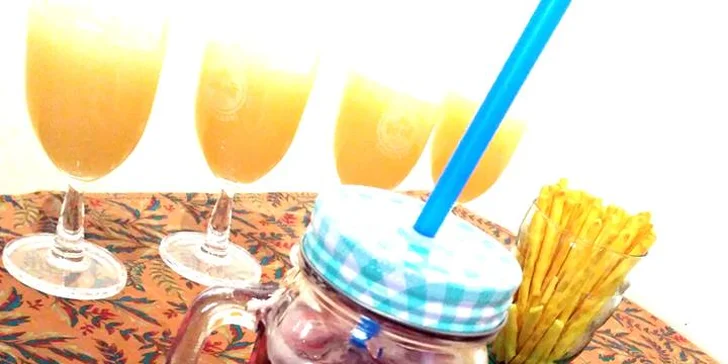 Kavárna s galerií: tiramisu a káva nebo limonáda z exotického ovoce