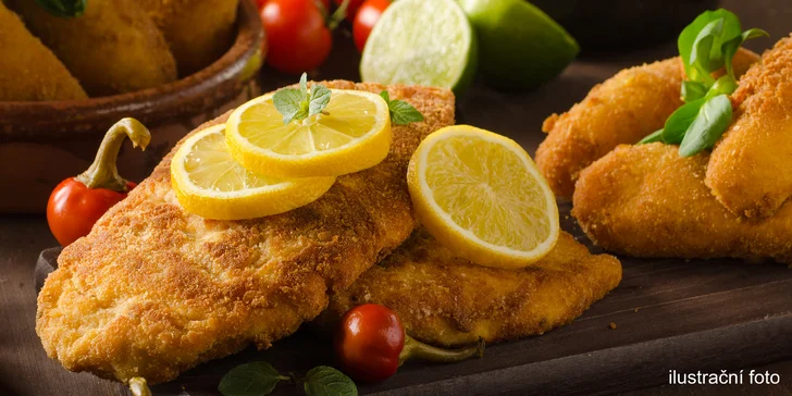 Přijďte zdolat horu masa: 1 kg kuřecích a vepřových řízků v České hospůdce