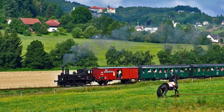Rodinný výlet parním vláčkem: celodenní jízdenky na dvě trasy v Českém ráji