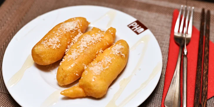 Vietnam vábí: bohaté sushi menu a láhev vína ve stylové restauraci až pro 4