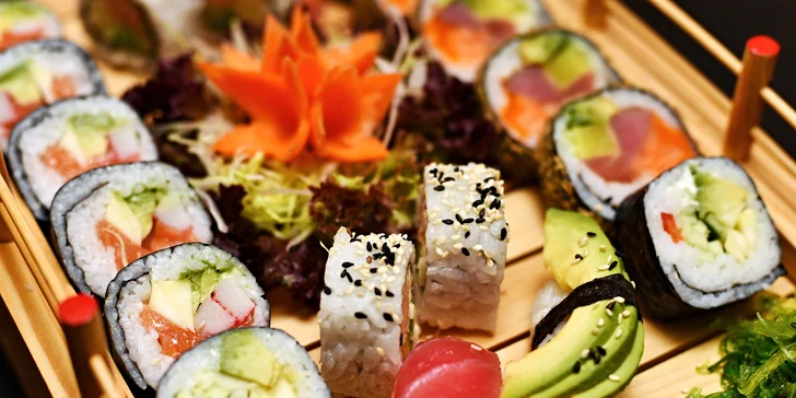 Vietnam vábí: bohaté sushi menu a láhev vína ve stylové restauraci až pro 4