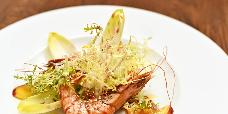 Španělské 4chodové menu s gazpachem, krevetami, paellou i kokosovým flanem