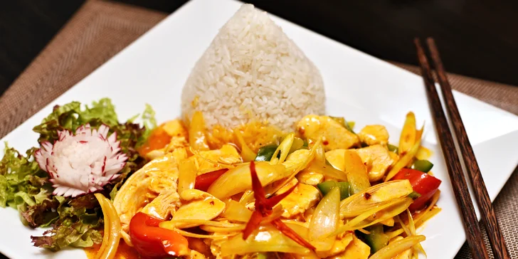Chutné polední menu z čerstvých surovin pro 1 či 2 v stylové vietnamské restauraci