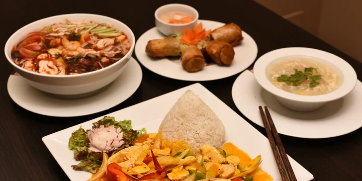 Chutné polední menu z čerstvých surovin pro 1 či 2 v stylové vietnamské restauraci