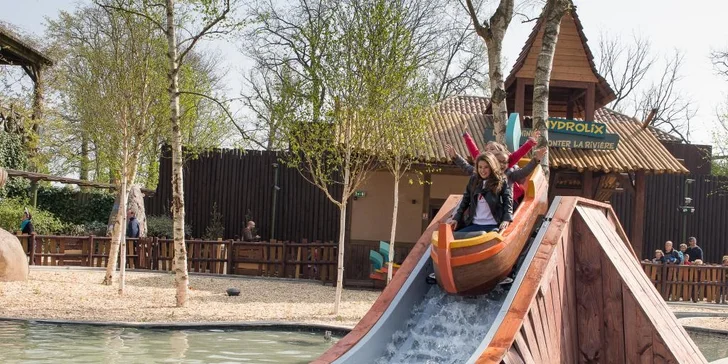 Prázdninový výlet do zábavného parku Asterix včetně okružní jízdy po Paříži