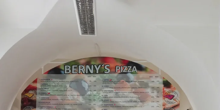 Tyhle krasavice vás prostě dostanou: dvě pizzy o průměru 32 cm včetně dovozu