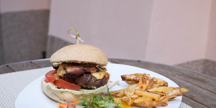 Jde to i bez lepku: Bezlepkový burger s hranolky nebo tortilla ve zdravé restauraci