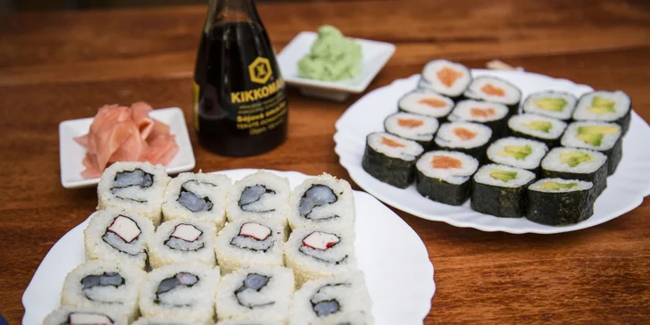 Losos, krevety, sezam a avokádo v hlavní roli: Kacumo set 32 kousků sushi s sebou