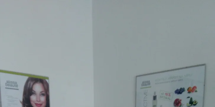 Hloubkové čištění pleti ultrazvukovou špachtlí