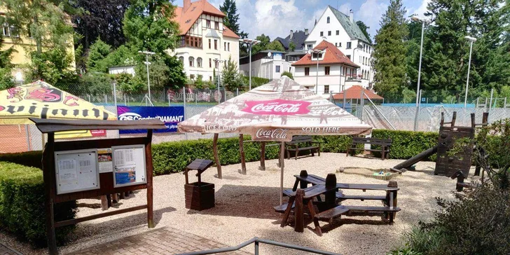 Itálie na tenisovém kurtu: 2 čerstvé pizzy o průměru 32 cm dle výběru