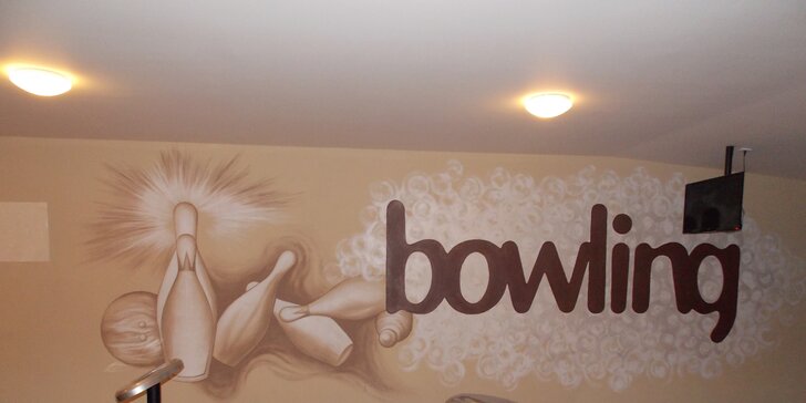Zábava, co má koule: bowling a kilo vepřových nebo kuřecích řízků