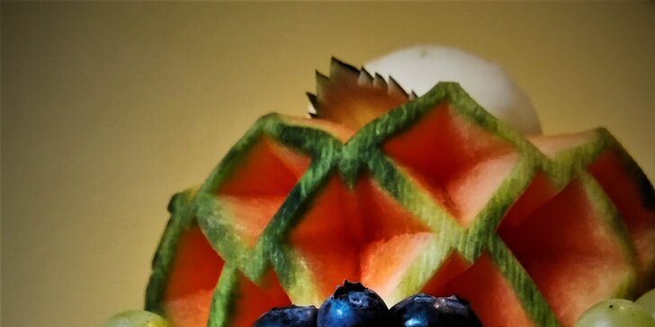 Vyřezávaný cukrový či vodní meloun s vlastním textem či obrázkem
