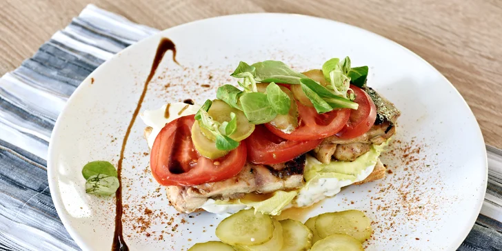 Dobroty z grilu v restauraci U Břehu pro 1 nebo 2 osoby