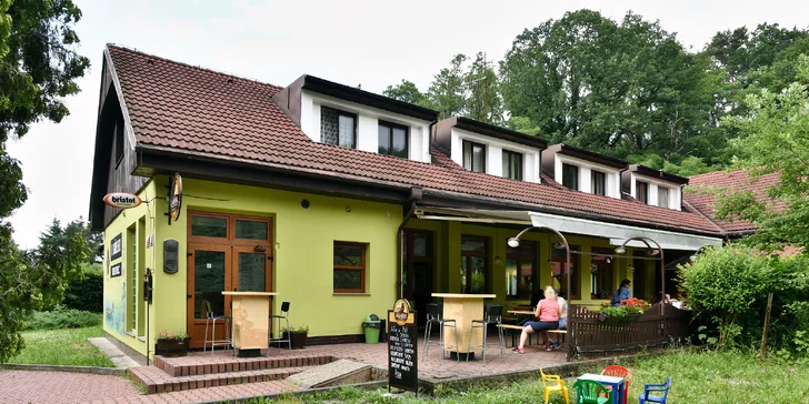 Celé marinované kuře s oblohou a košíkem pečiva pro 2 osoby