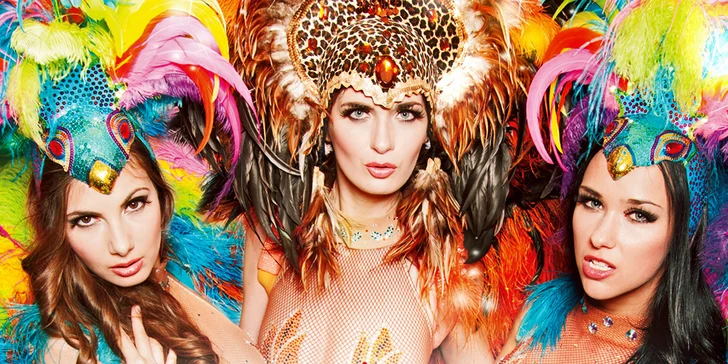 Odhalte svůdnost letní noci: Žhavá show v Darling Cabaretu a jízda limuzínou