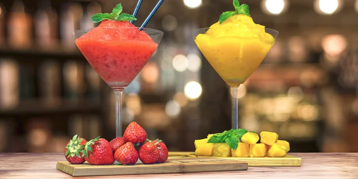 Letní relax s osvěžujícím koktejlem Daiquiri z karibského rumu pro 1 i pro 2
