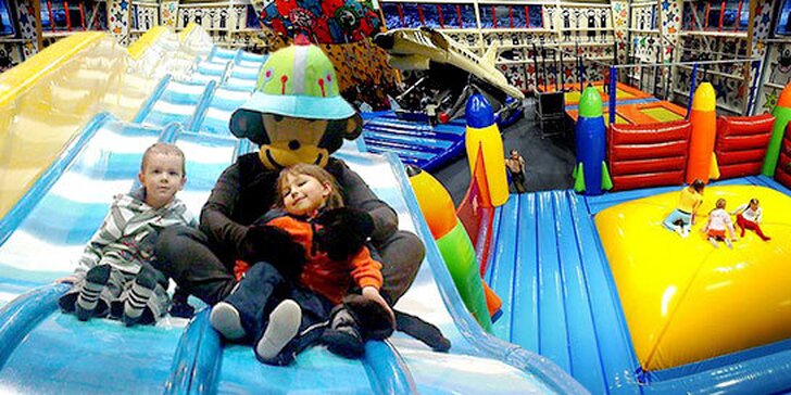 Celodenní vstupné pro děti i dospělé do zlínského zábavního parku Galaxie