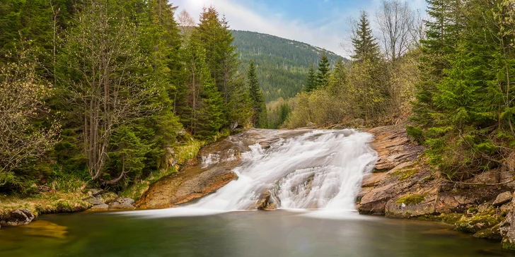 Letní pobyt v rodinném hotelu ve Špindlu: polopenze, volný vstup do wellness