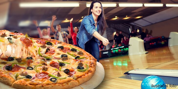 S partou za zábavou: hodina bowlingu až pro 6 osob a italská pizza