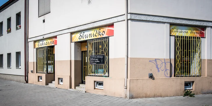 Naservírujte hostům to nejlepší: Sachrův dort naplněný poctivými surovinami
