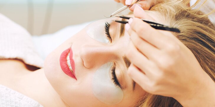 Permanentní make-up: klasické i stínované oční linky, obočí nebo rty