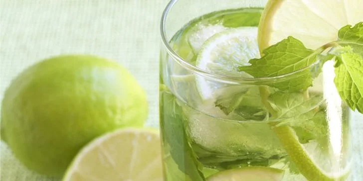 95 Kč za DVĚ osvěžující mojita v Choco Café Eva přímo v centru Olomouce. Lákavý pozdrav z daleké Kuby se slevou 50 %.