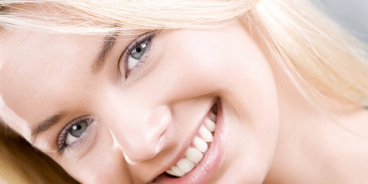 Krásný úsměv se zdravými zoubky: dentální hygiena včetně leštění zubní skloviny