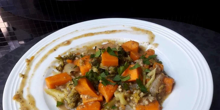 Což takhle dát si veganský oběd: polední menu z Veganolu vč. rozvozu