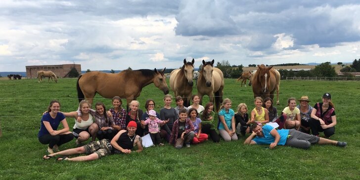 Dobrodružné léto v sedle: zábavný letní tábor s koňmi pro děti od 9 do 15 let
