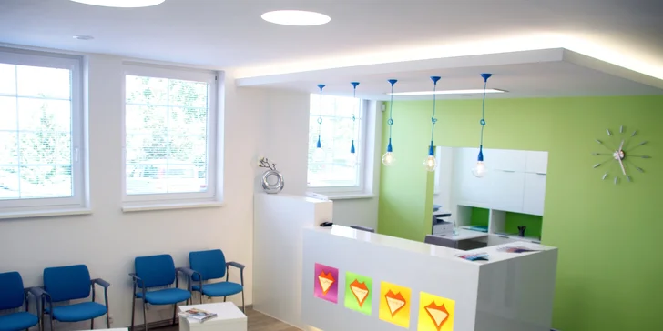 Omládněte o pár let: Vyhlazení vrásek botoxem na moderní klinice v Michli