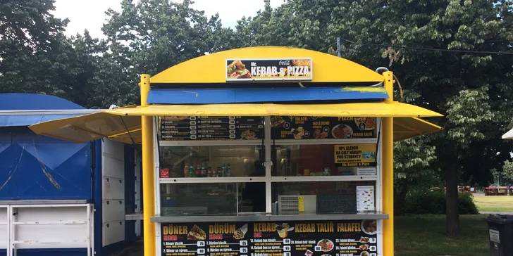 Vzhůru na tortilu: Dürüm klasik s kuřecím masem a dresinkem dle výběru