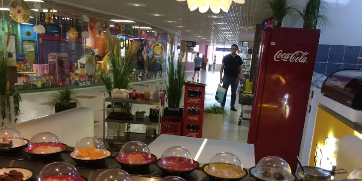 Running sushi: 2 hodiny neomezeného hodování pro 1 nebo 2 osoby