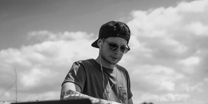 Bláznivý Slide festival: neomezený počet jízd na dlouhé nafukovací skluzavce